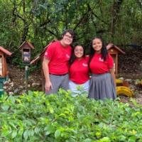 jóvenes nicoyanos de undécimo año Valeria Guevara, Ana Rita Arnáez y William Mejías