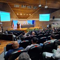 Gobierno lanza plataforma para licitaciones de obras en riesgo inminente 