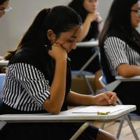 Estudiantes de colegios académicos diurnos y nocturnos del país inician aplicación de la Prueba Nacional Estandarizada Sumativa 