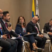 Liderazgo distribuido en las escuelas: clave para fortalecer la democracia en América Latina