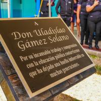 Placa Uladislao Gámez