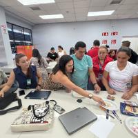 80 docentes de Occidente fortalecen conocimientos científicos gracias a laboratorios remotos