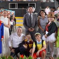 La lectura tomó el espacio público y convocó a estudiantes, autoridades y sector cultural en una celebración que convirtió al libro en protagonista