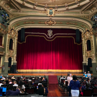 IMAGEN DE LA FACHADA DEL ESCENARIO DEL TEATRO NACIONAL