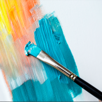 Estudiantes convierten lienzos blancos en obras artísticas
