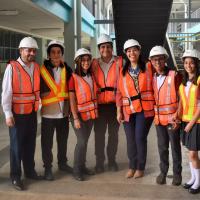 Carlos Alvarado, Melania Brenes y comunidad educativa