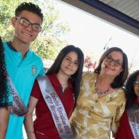 Guiselle Cruz, Ministra de Educación y estudiantes del CTP Mercedes Norte