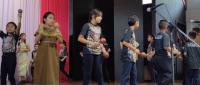estudiantes haciendo acto cultural