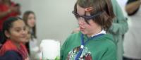 Niñas experimentan, exploran y aprenden sobre ciencia y tecnología