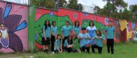 El Colegio Técnico Profesional de Guararí, en Heredia tiene hermosos murales que rodean la institución y evocan aspectos representativos de la comunidad como sus 23 especies de flora, fauna y espacios de paz.