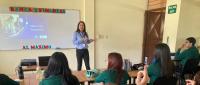 Estudiantes reciben educación financiera y gestión en pensiones 