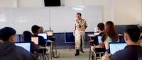 Ministra de Educación acompaña a estudiantes en Prueba Nacional Estandarizada de Lenguas Extranjeras 