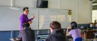 UCR y MEP aplicarán innovadora prueba para evaluar escritura en inglés 