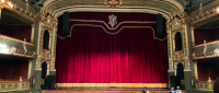 IMAGEN DE LA FACHADA DEL ESCENARIO DEL TEATRO NACIONAL