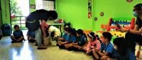 Clase con perros para trabajar emociones 