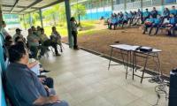 Institución educativa participa en proyecto con instalación de trampas para insectos