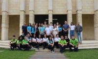 Estudiantes participantes con mención honorífica y ganadores de ambas categorías.