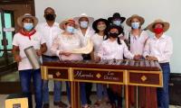 Ensamble de marimba con docentes