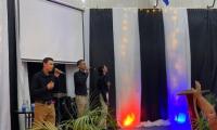 Jorge cantando