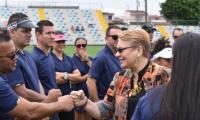 Ministra con docentes