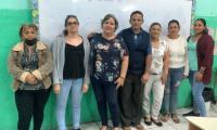 Imagen de parte del grupo de estudiantes, algunos estaban trabajando