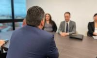 Viceministro en la Junta con delegación alemana