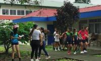 estudiantes compartiendo