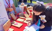 Jóvenes descubren que la lectura es divertida