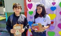 Jóvenes descubren que la lectura es divertida