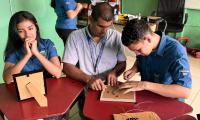 Jóvenes aprenden competencias para la vida gracias a Talleres socioproductivos
