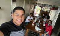 Liceo de Pocora gradúa a 14 padres de familia