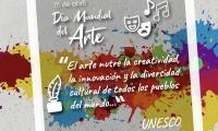 Se ilustra una pared con motas de pintura de diferentes colores, simbolos de art